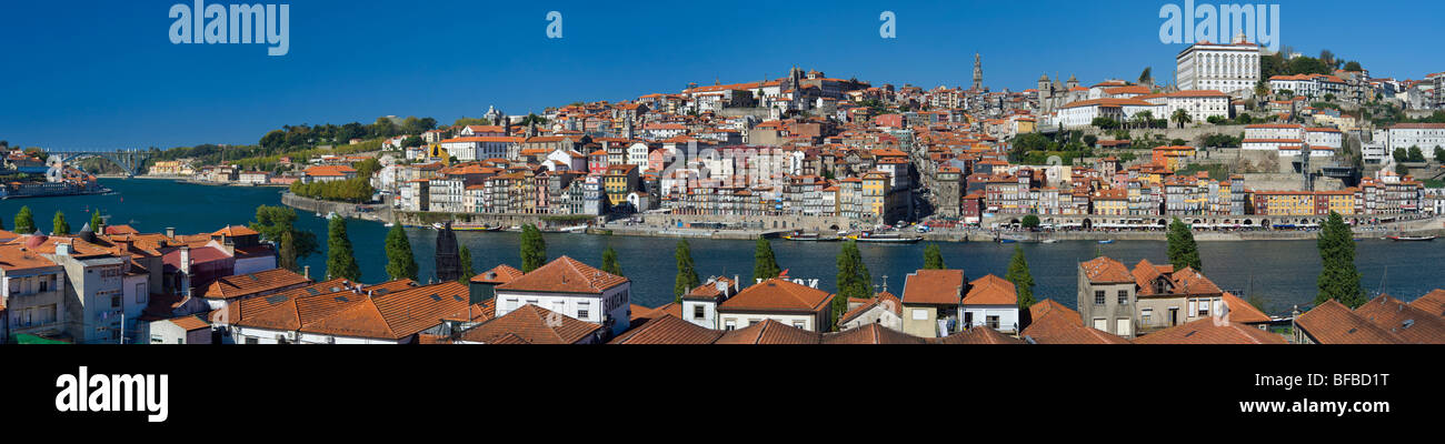 Portugal, Porto, vue panoramique de la ville de Vila Nova de Gaia Banque D'Images