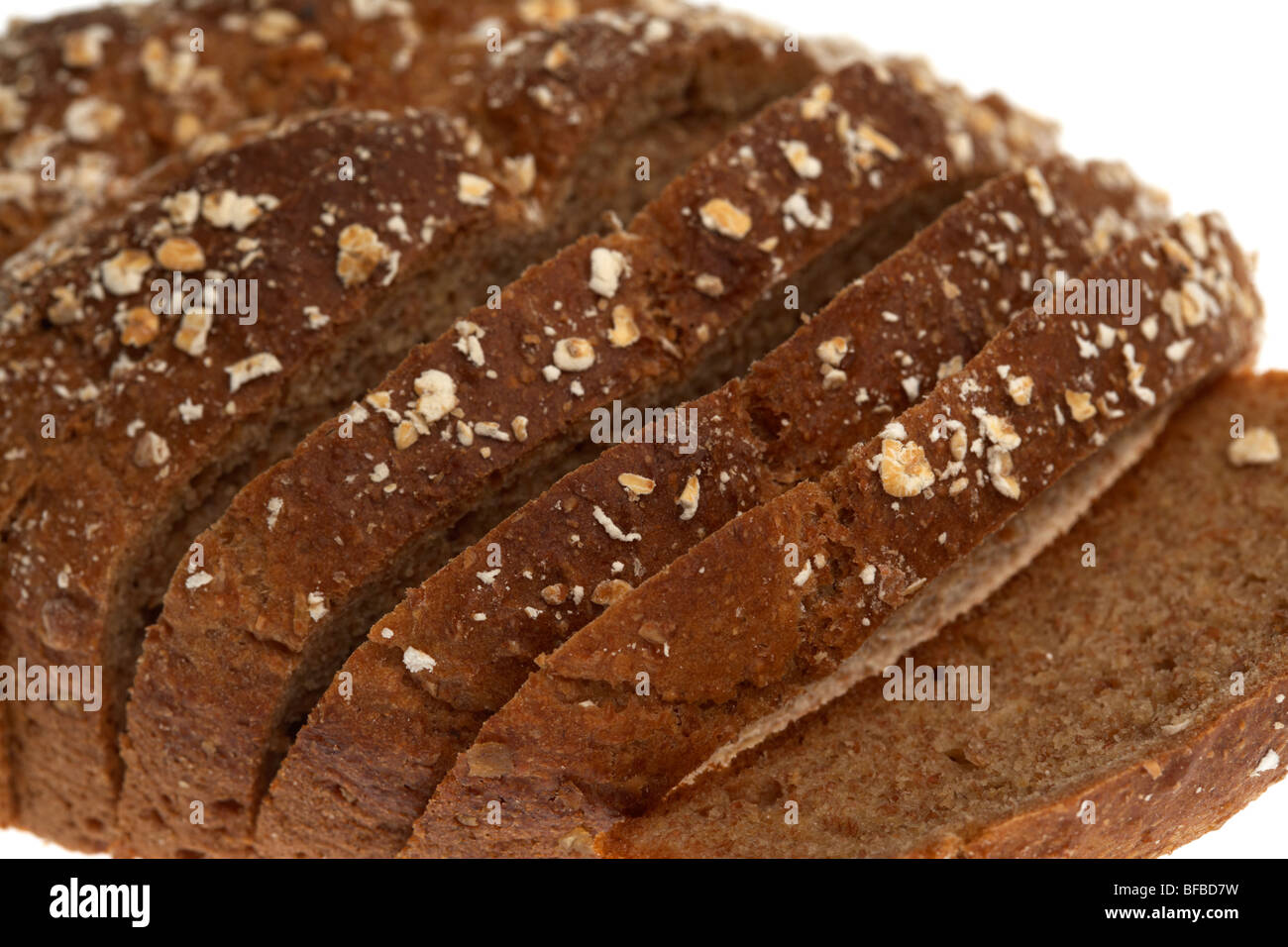 Close up de tranches de pain brun irlandais wheaten soda fabriqués en masse et pré tranchage Banque D'Images