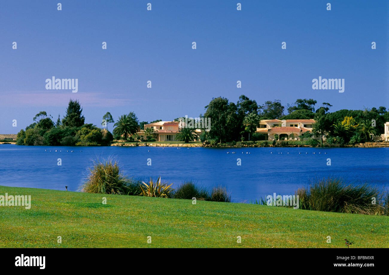 Le Portugal, l'Algarve : villas de luxe dans la Golfresort Quinta do Lago à Faro Banque D'Images