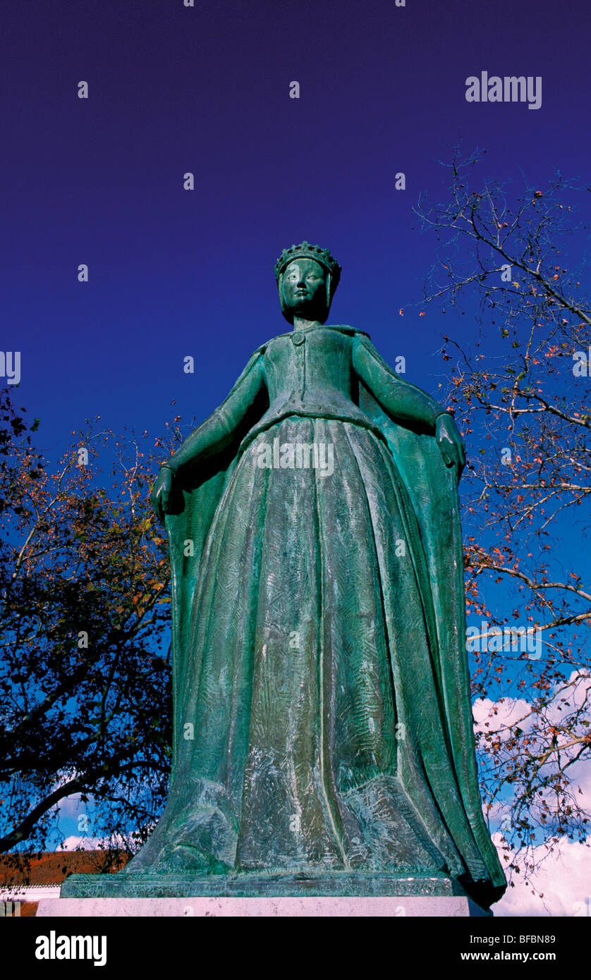 Le Portugal, l'Alentejo : Statue de Dona Leonor en Beja Banque D'Images