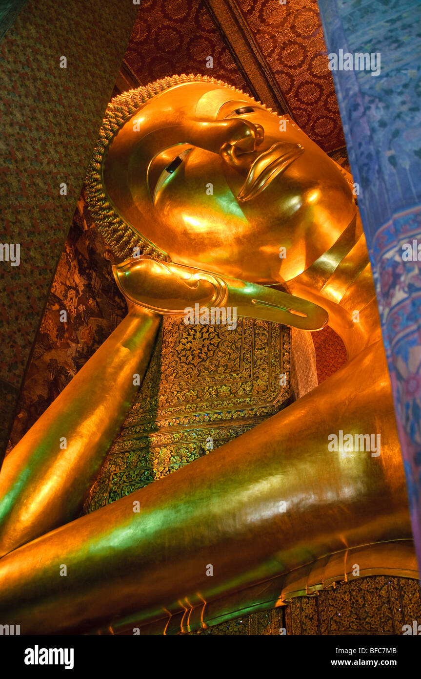 Bouddha couché, Wat Pho, Bangkok, Thaïlande Banque D'Images