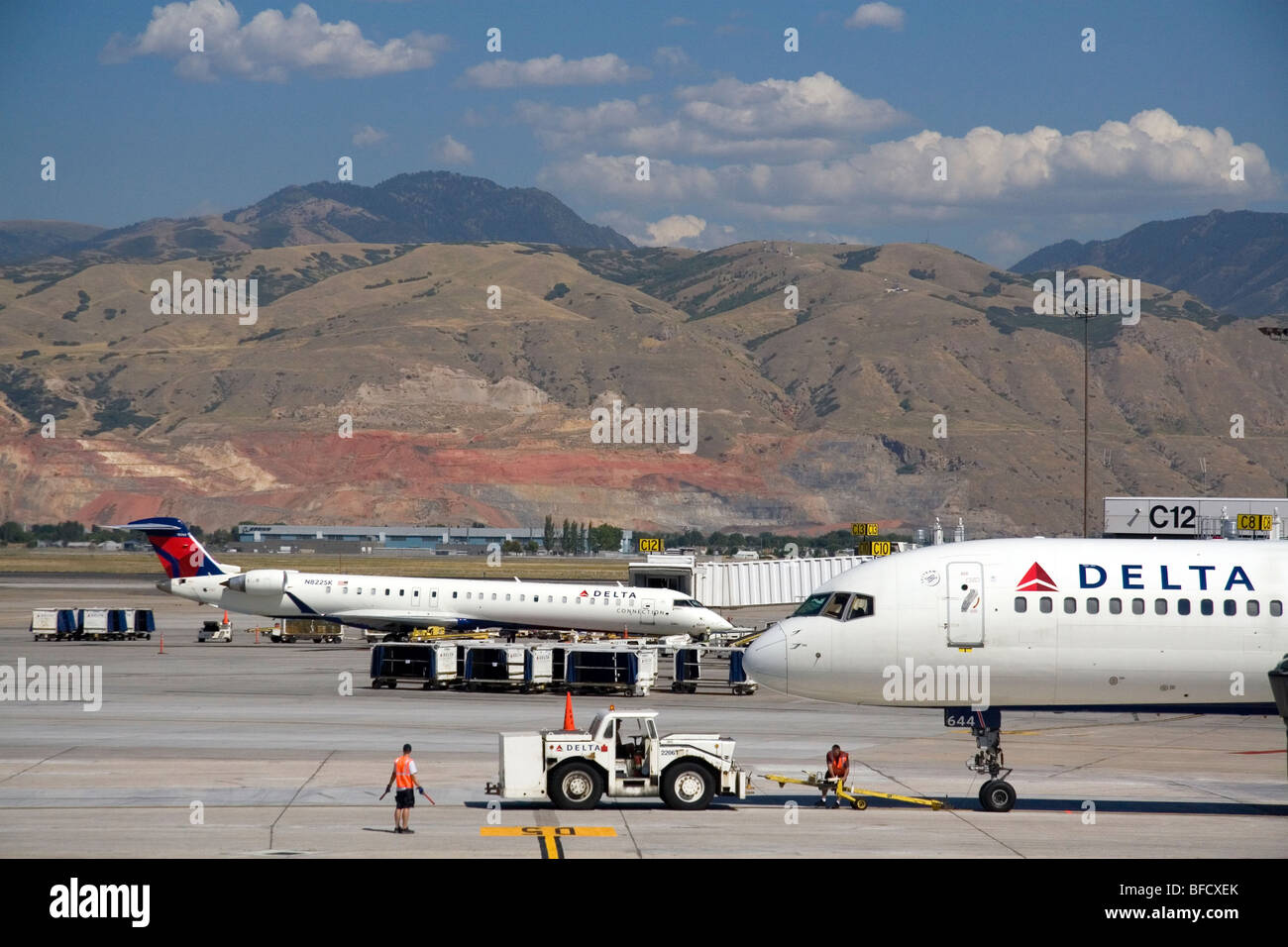Delta Air Lines au moyeu de l'aéroport international de Salt Lake City de Salt Lake City, Utah, USA. Banque D'Images