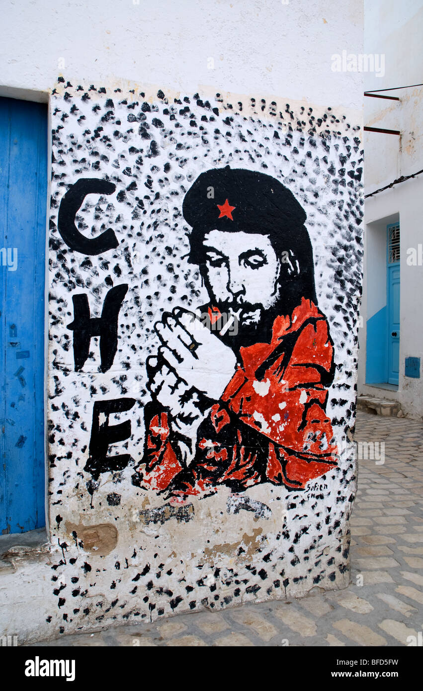 Ernesto 'Che' Guevara photo sur un mur dans la rue Tunisienne Banque D'Images