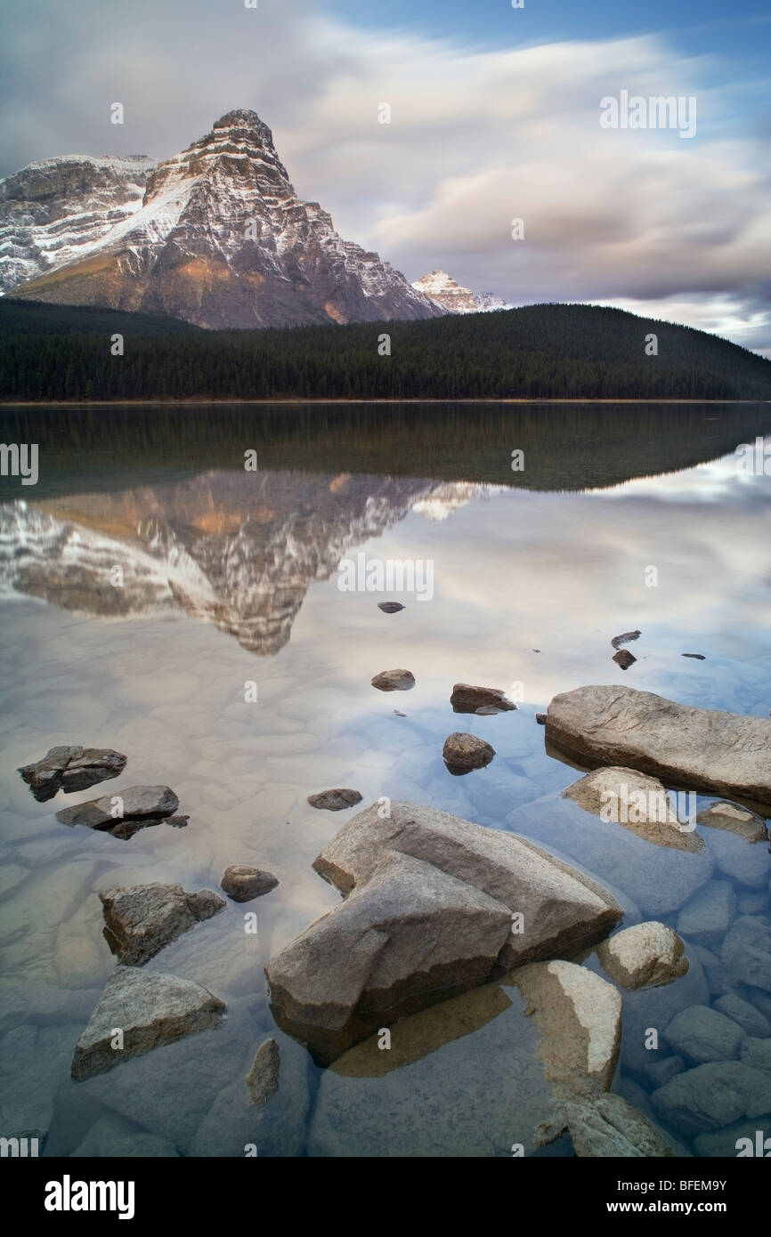 Le Lac de la sauvagine supérieure, Banff National Park, Alberta, Canada Banque D'Images