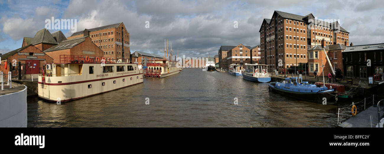 GLOUCESTER, Royaume-Uni - 01 NOVEMBRE 2009 : vue panoramique sur les quais Banque D'Images