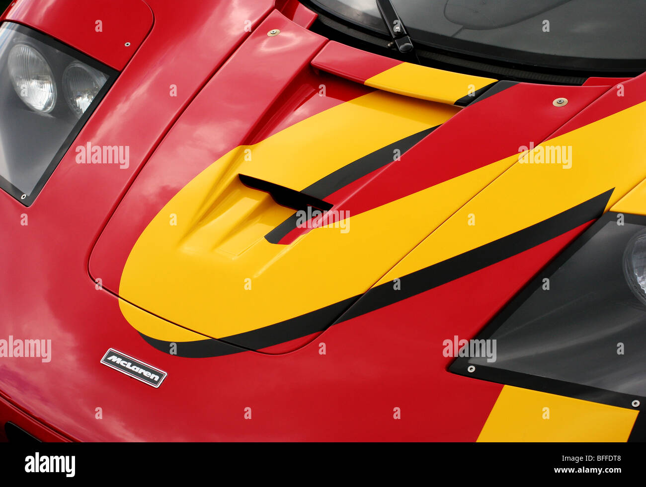 Mclaren f1 bonnet couleurs course Banque D'Images