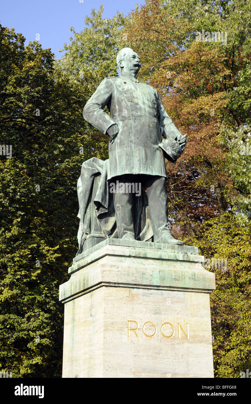 Statue d'Albrecht Graf von Roon (Ministre de la guerre Prussien), Tiergarten, Berlin, Allemagne. Banque D'Images