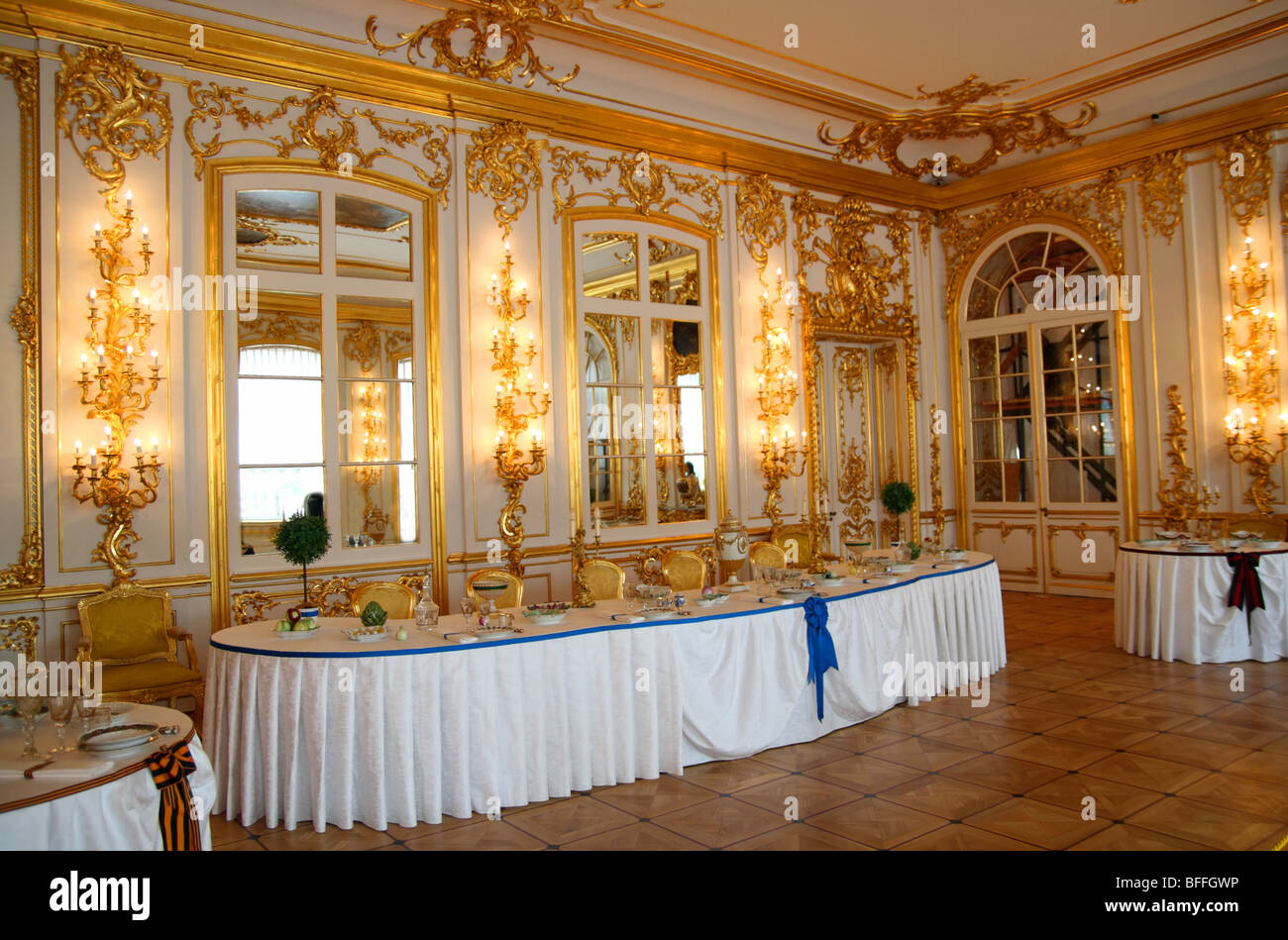 Table de banquet dans la salle à manger palace Russie Pouchkine Banque D'Images