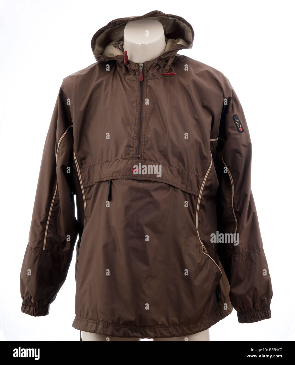 Windrunner Nike mens jacket veste de pluie, cagoule, anorak. Un demi-zip  veste en nylon vêtements souvent portés par les jeunes et les scallies  Photo Stock - Alamy