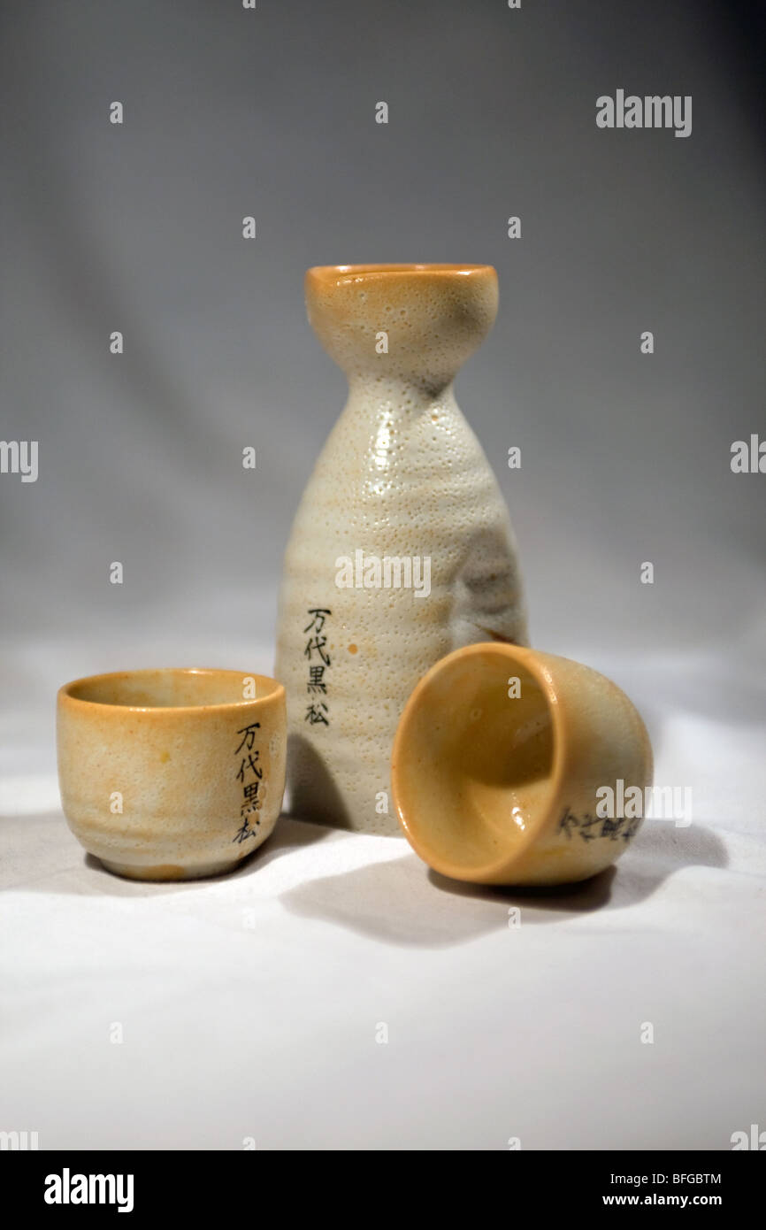 Le saké japonais set Banque D'Images