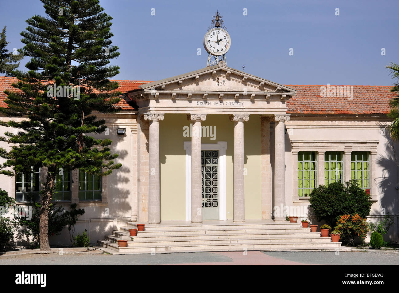 Bâtiment de l'école primaire Sainte-Croix, Pano Lefkara, montagnes Troodos, district de Larnaka, République de Chypre Banque D'Images
