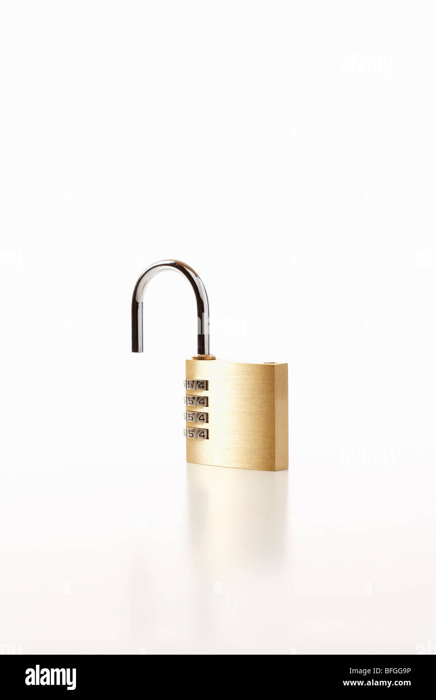 Ouverture cadenas Banque de photographies et d’images à haute ...