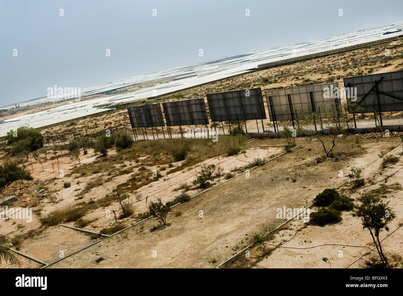 L'agriculture intensive à El Ejido (Espagne) est basé sur le système d'irrigation sophistiqué. Banque D'Images L'agriculture intensive à El Ejido (Espagne) est basé sur le système d'irrigation sophistiqué. Banque D'Images