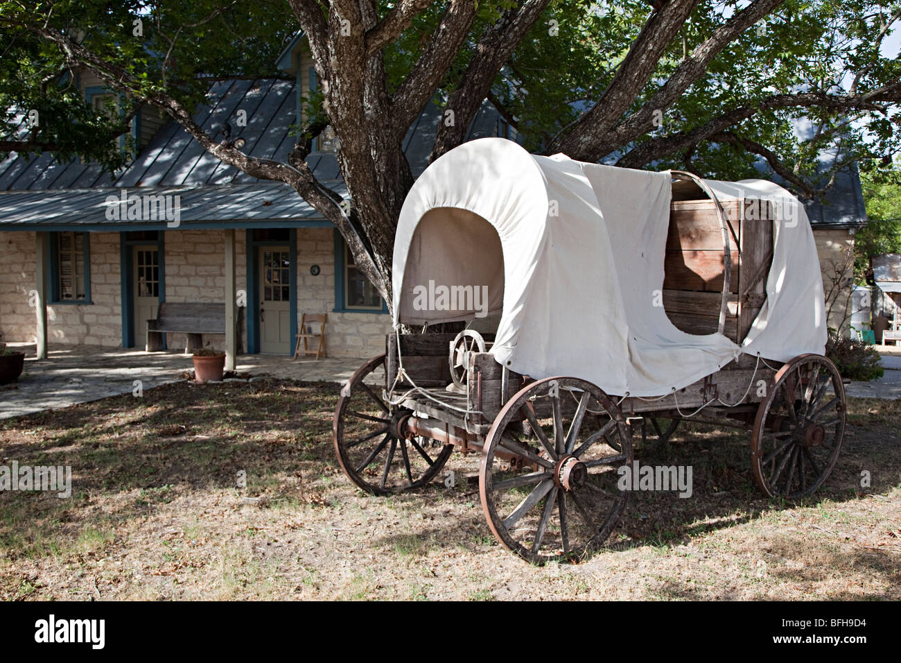 Wagon couvert sur ranch Texas USA Banque D'Images