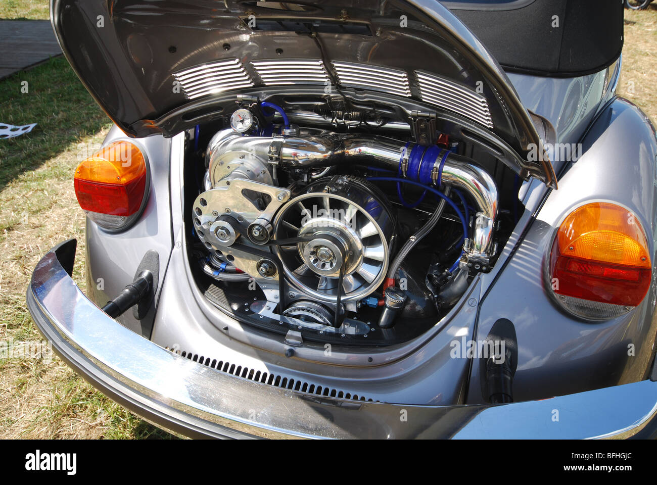 Moteur arrière vw coccinelle refroidi par air 1950 Banque de photographies  et d'images à haute résolution - Alamy