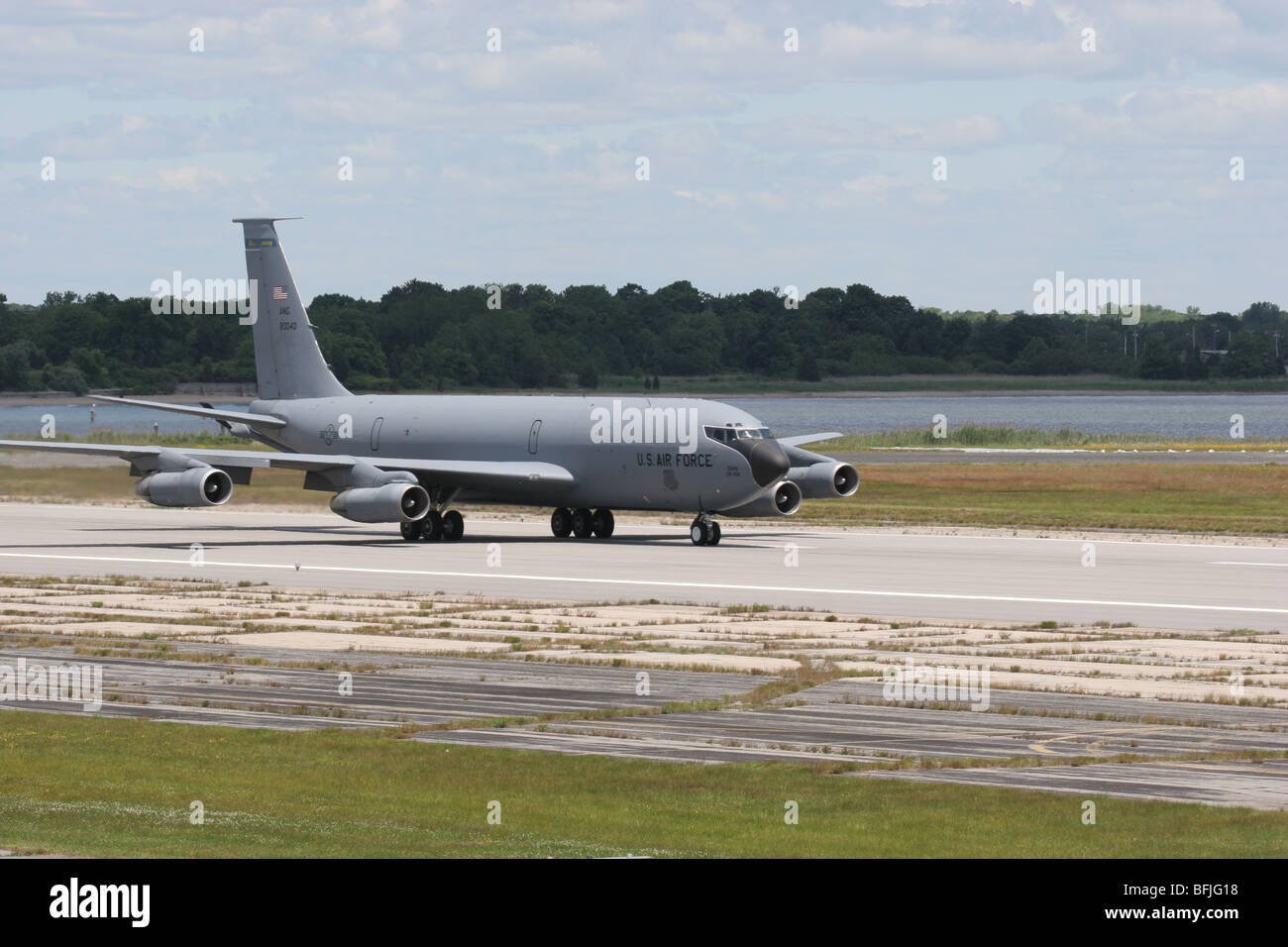 Un KC-135 de la Garde nationale du New Jersey à l'aéroport de l'état des terres Quonset à North Kingstown, Rhode Island. Banque D'Images