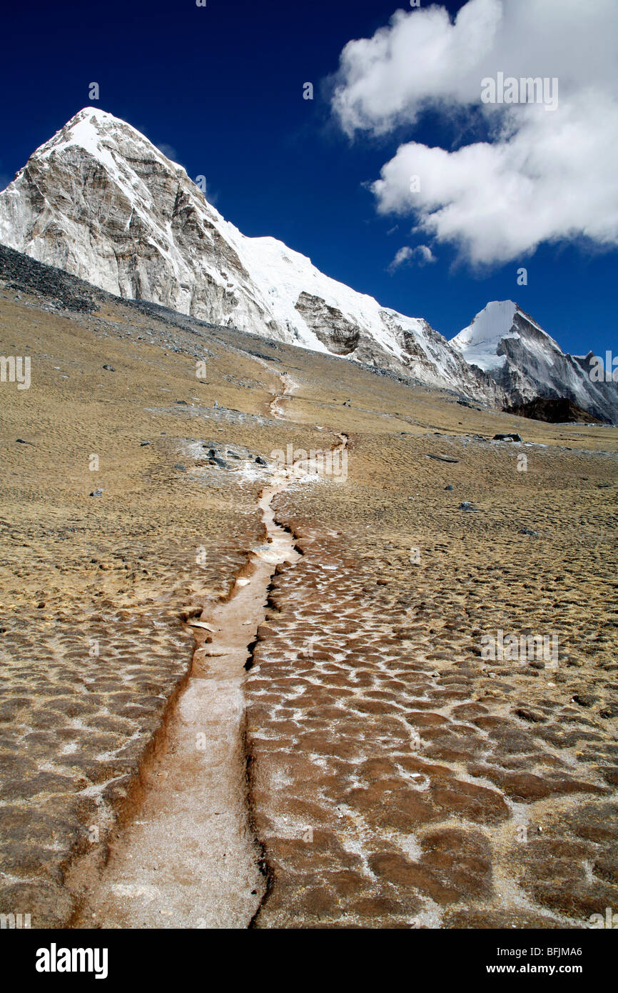 Le dernier trek everest 300 à la view point à Kala Pattar Banque D'Images Le dernier trek everest 300 à la view point à Kala Pattar Banque D'Images