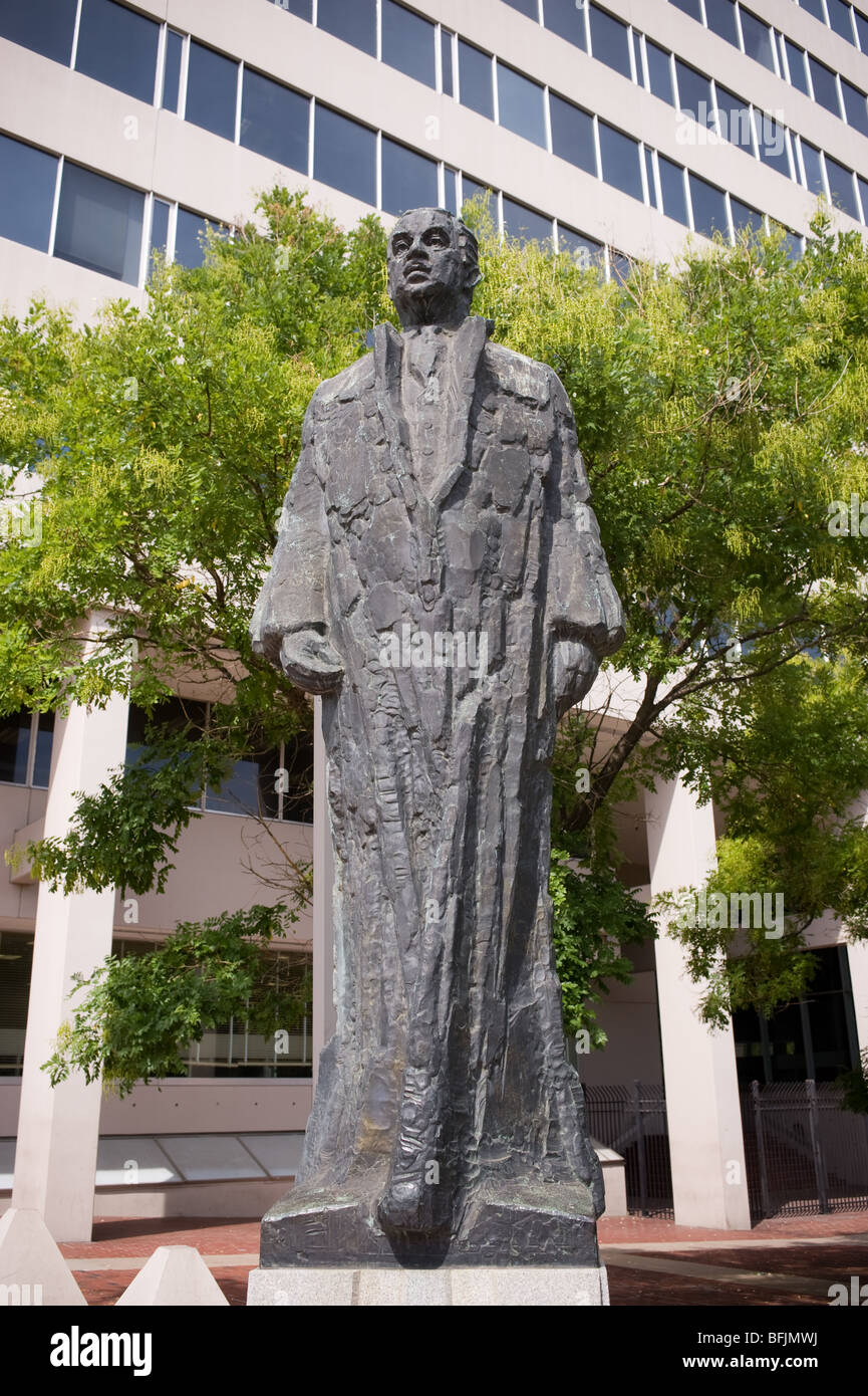 La sculpture à Baltimore Thurgood Marshall par Reuben Kramer- Garmatz Federal Courthouse- Pratt & Hopkins Pl Banque D'Images