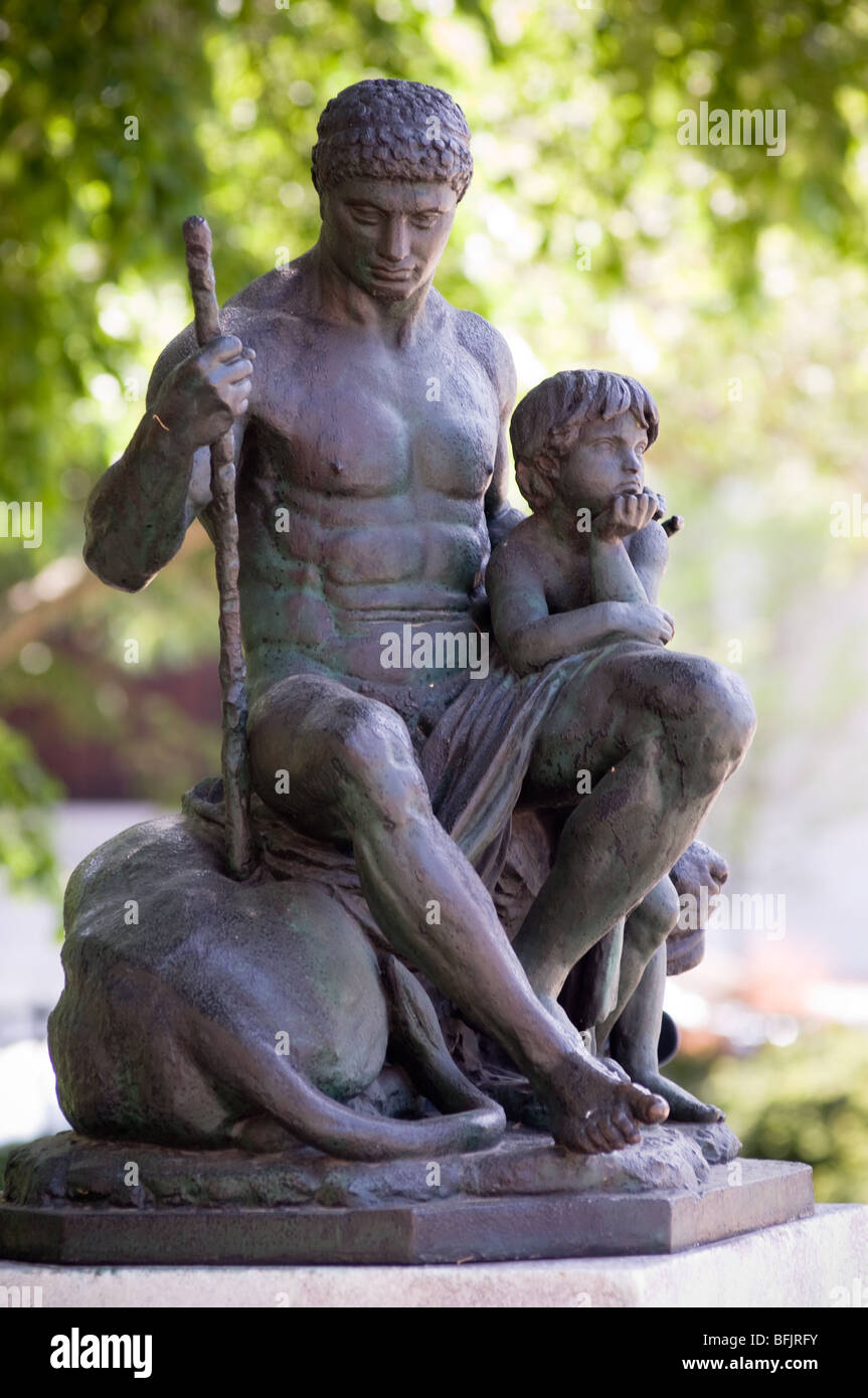 La guerre, la paix, la Force, l'ordre -1885 - Antoine Louis Barye - N et s'achève de balustrades Banque D'Images