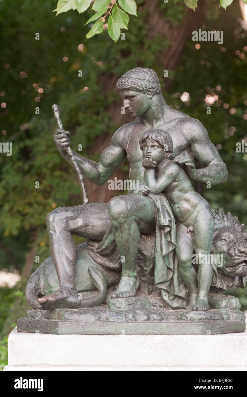 La guerre, la paix, la Force, l'ordre -1885 - Antoine Louis Barye - N et s'achève de balustrades Banque D'Images