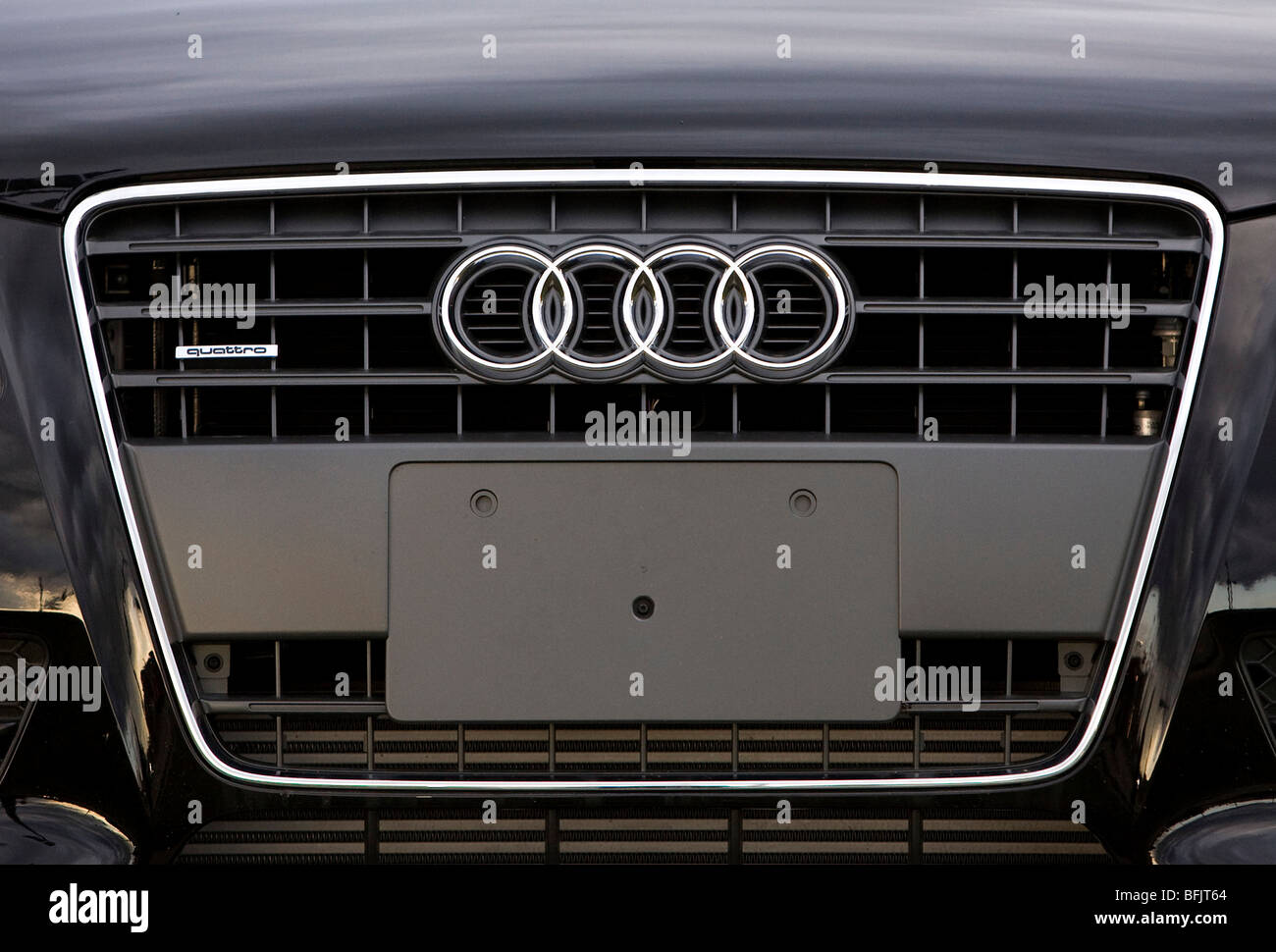 Un concessionnaire Audi lot dans la banlieue de Beijing. Banque D'Images
