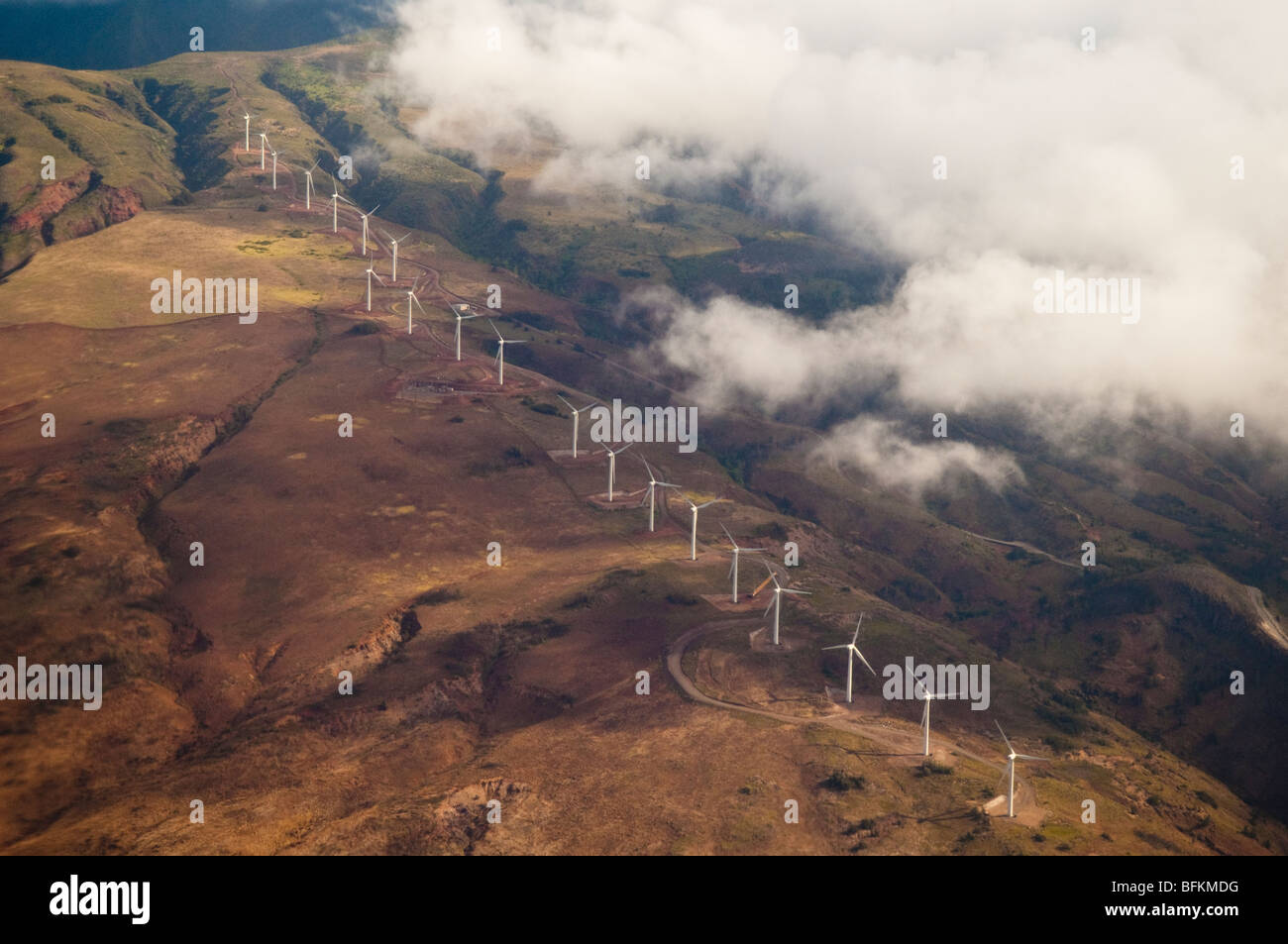 Kaheawa Wind Farm dans les montagnes de l'Ouest de Maui, Hawaii. Banque D'Images