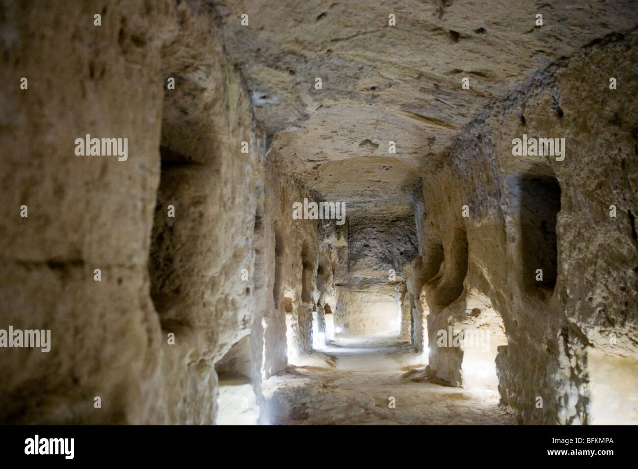 Galeries souterraines de l'habitation dans le Serapeum Karmous en quart sud-ouest de la ville d'Alexandrie, Egypte Banque D'Images