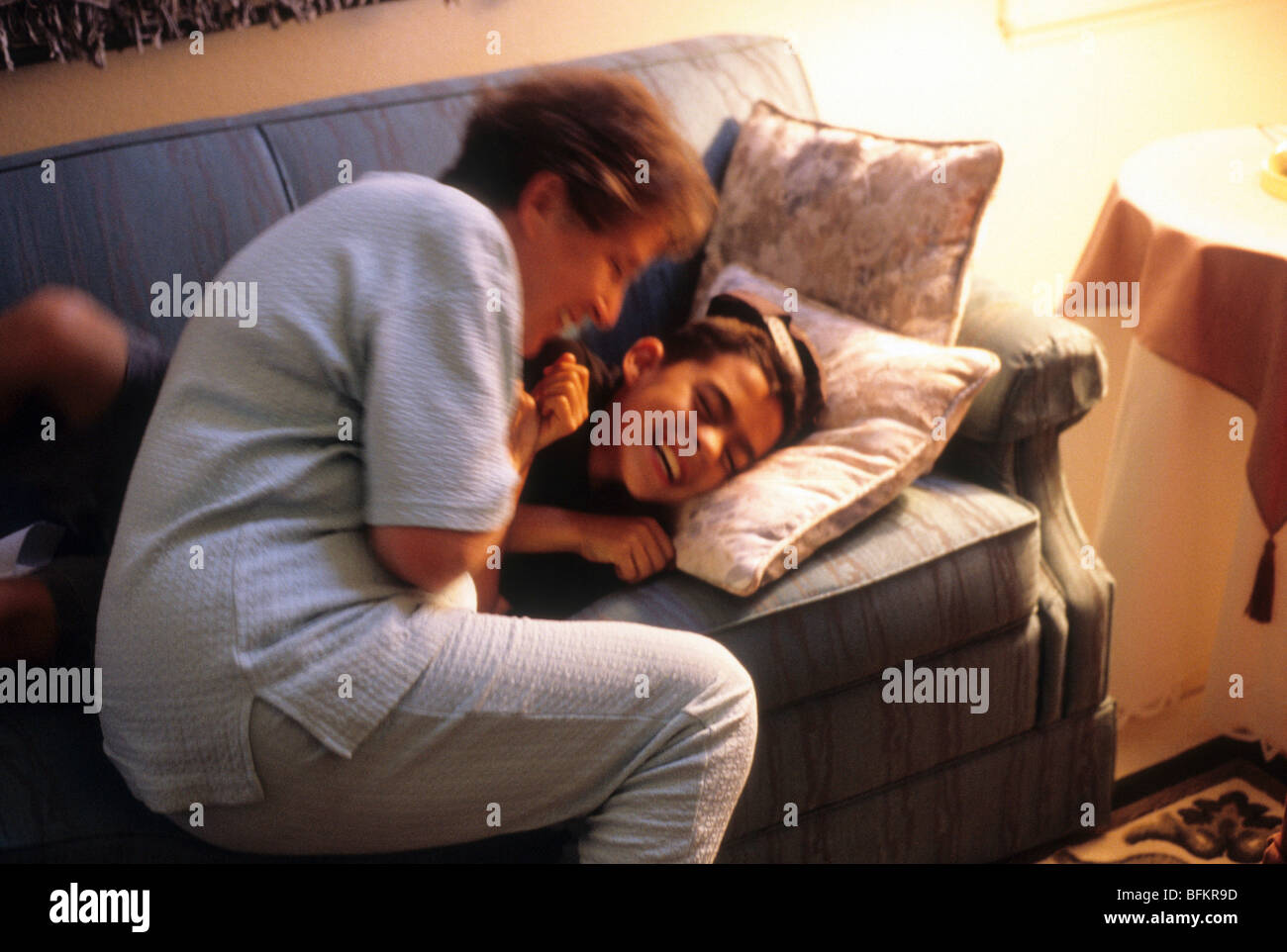 L'amour Jouer touch giggle fun profitez partager Banque D'Images