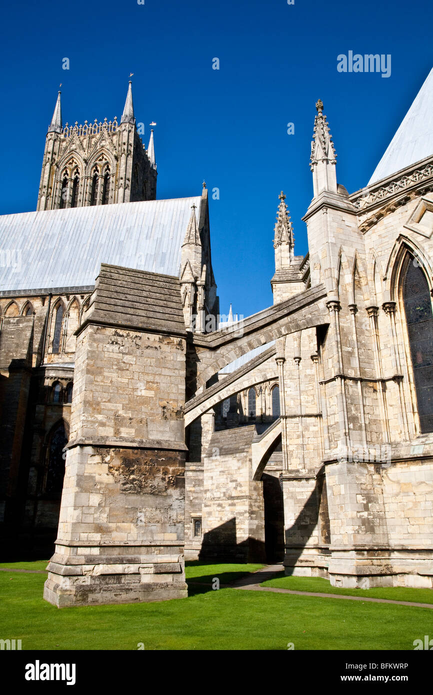 Des arcs-boutants de la cathédrale de Lincoln, Lincoln, Lincolnshire, Angleterre, RU Banque D'Images