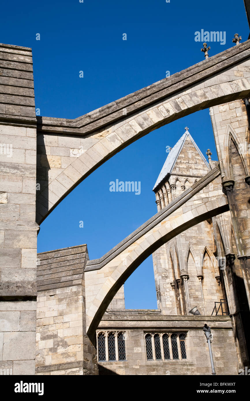 Des arcs-boutants de la cathédrale de Lincoln, Lincoln, Lincolnshire, Angleterre, RU Banque D'Images
