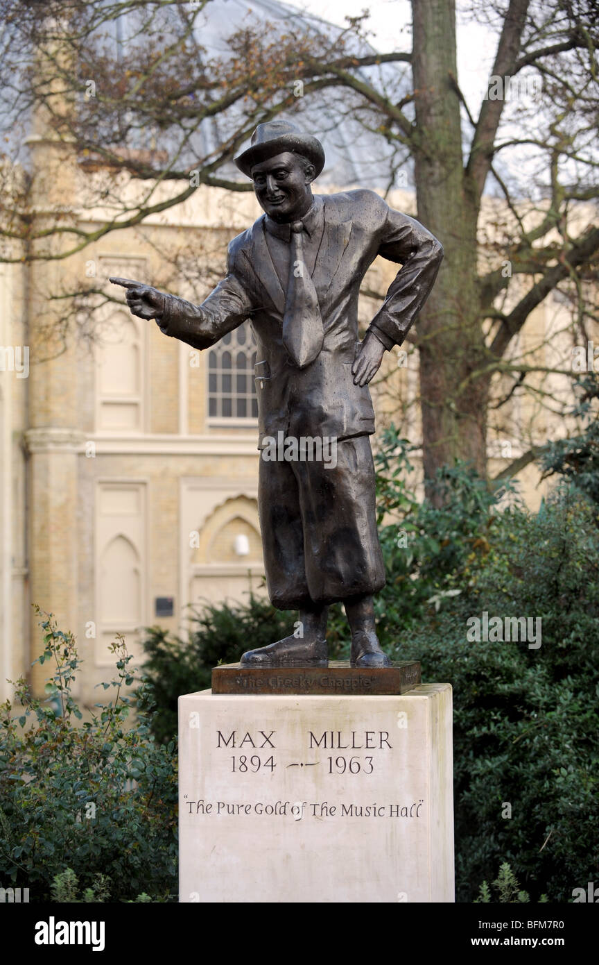Le Max Miller memorial sculpture dans le centre-ville de Brighton UK Banque D'Images