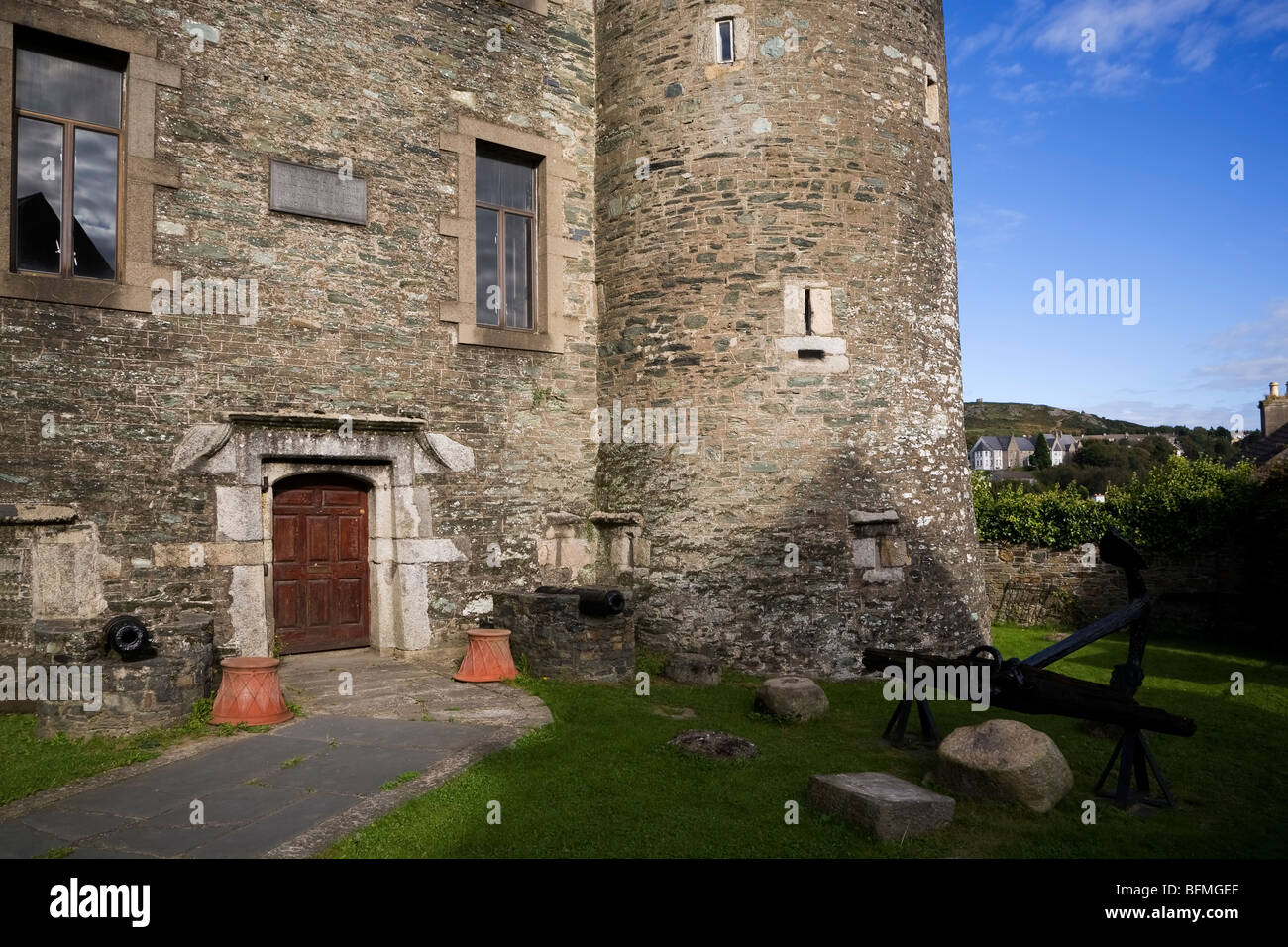 Le château du 13ème siècle rénovée et musée avec vinaigre lointain Hill, Monkton, Co Wexford, Irlande Banque D'Images