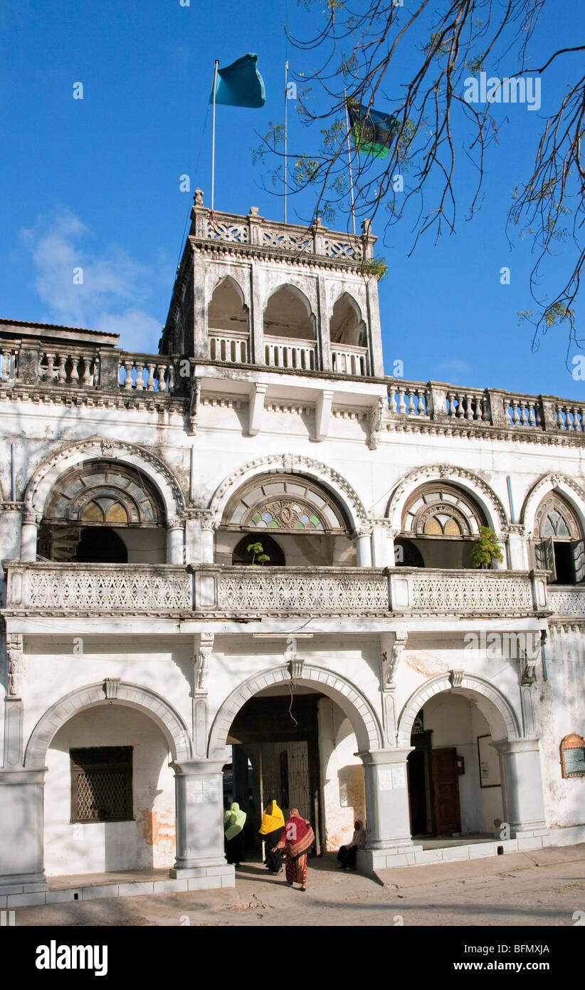 La Tanzanie, Zanzibar, Stone Town. Construit autour de 1900, l'Édifice Bharmal sur Creek Road abrite le Conseil Municipal de Zanzibar. Banque D'Images