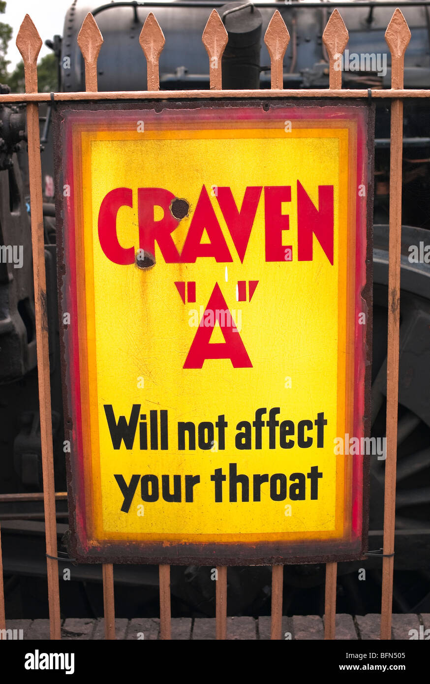 Ancienne publicité pour cigarettes envie d'une marque Banque D'Images