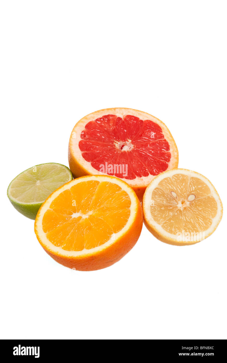 Fruit coupé en deux du pamplemousse orange citron lime Banque D'Images