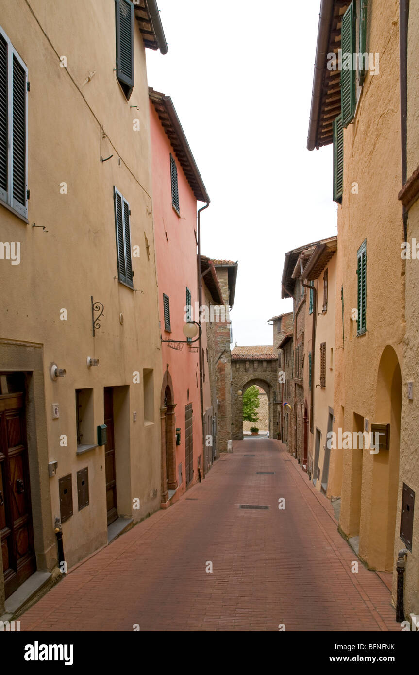 Belle scène de rue, Paciano, Ombrie Banque D'Images