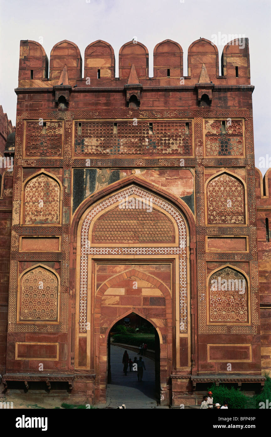 MMN 65837 : Amar Singh gate du fort d'Agra Uttar Pradesh ; Inde ; Banque D'Images