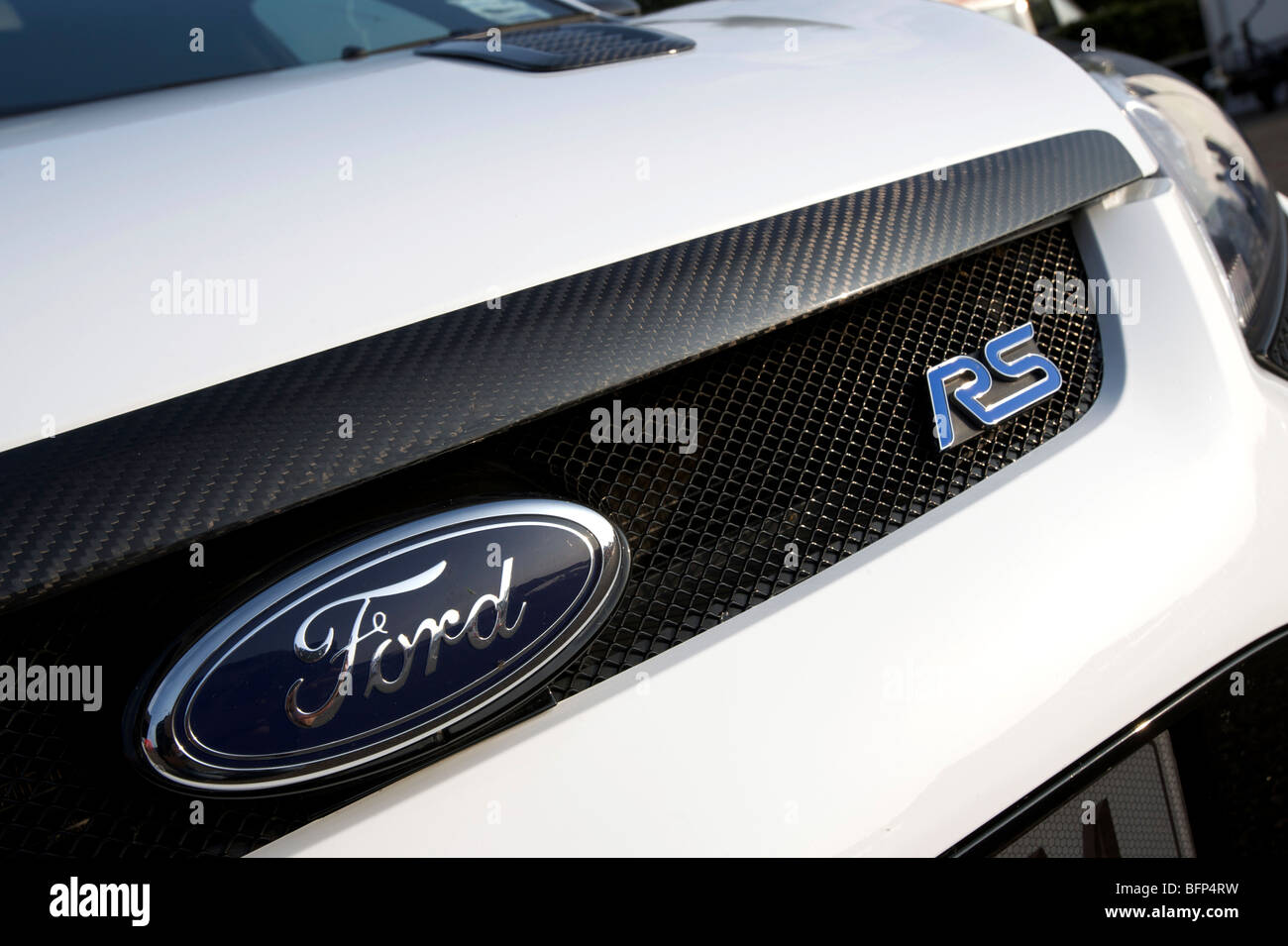 Ford Focus RS NOUVELLE 2009 blanc Banque D'Images