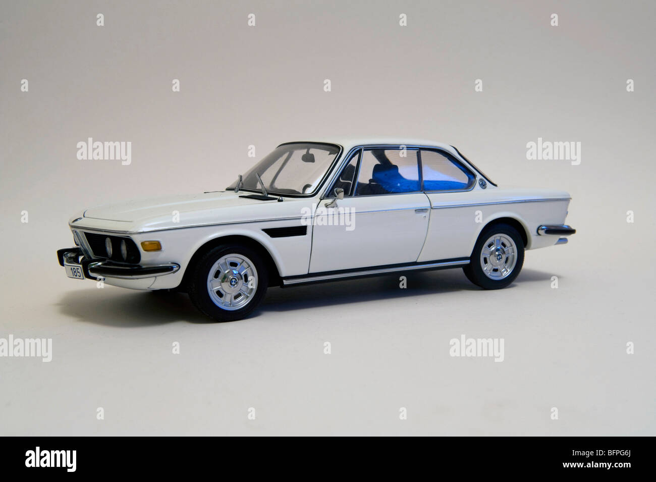 Blanc Modèle de BMW E9 3.0 CSL/CSI Coupe Banque D'Images