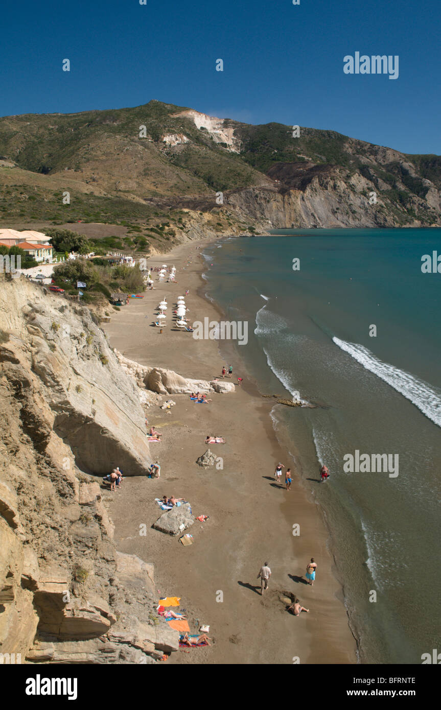 La Grèce. Zakynthos. Zante. Île grecque. Octobre. Voir l'est au-dessus de l'extrémité orientale de la plage de Kalamaki Banque D'Images