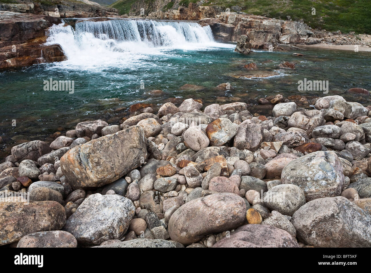Livingstone et chutes Livingstone River, le parc territorial Katannilik Réserver, l'île de Baffin, Nunavut, Canada Banque D'Images