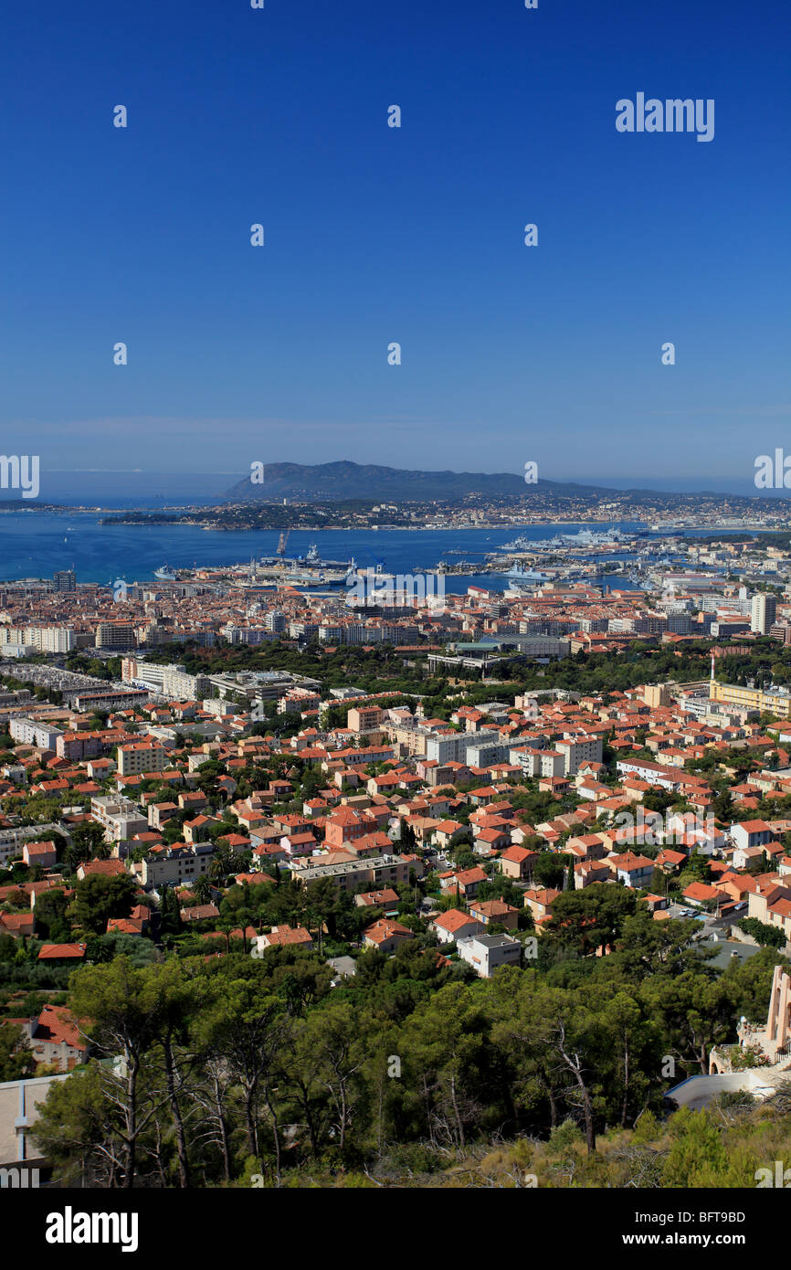 Vue aérienne de la ville et le port militaire de Toulon Banque D'Images