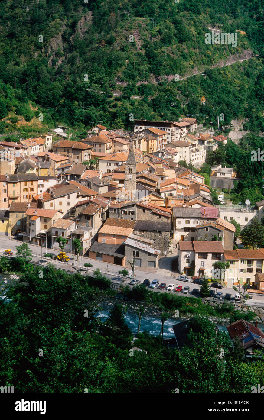 Le village pittoresque de Saint Sauveur dans le parc national du Mercantour Banque D'Images