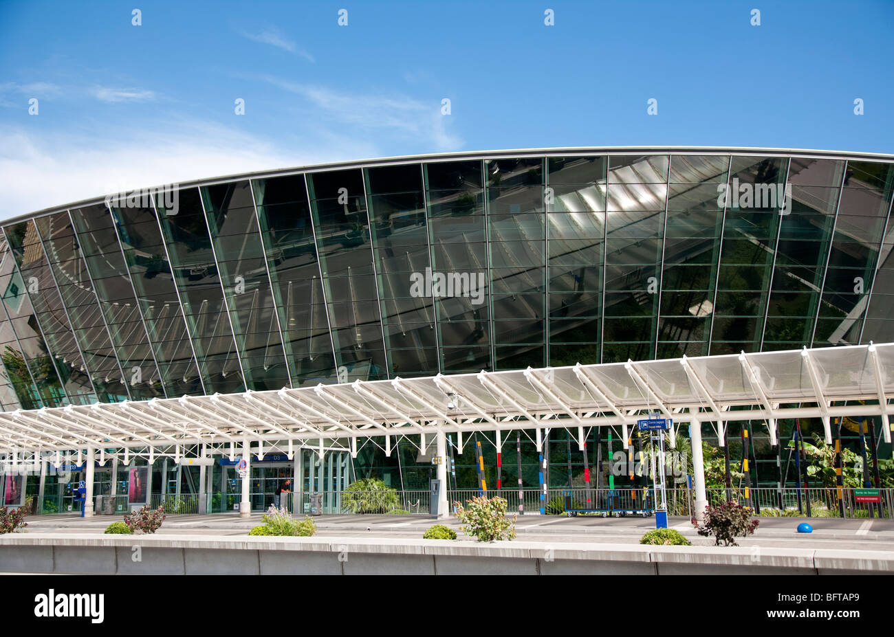 Bâtiment de l'aéroport de Nice Terminal 1, Nice, Provence, France Photo  Stock - Alamy