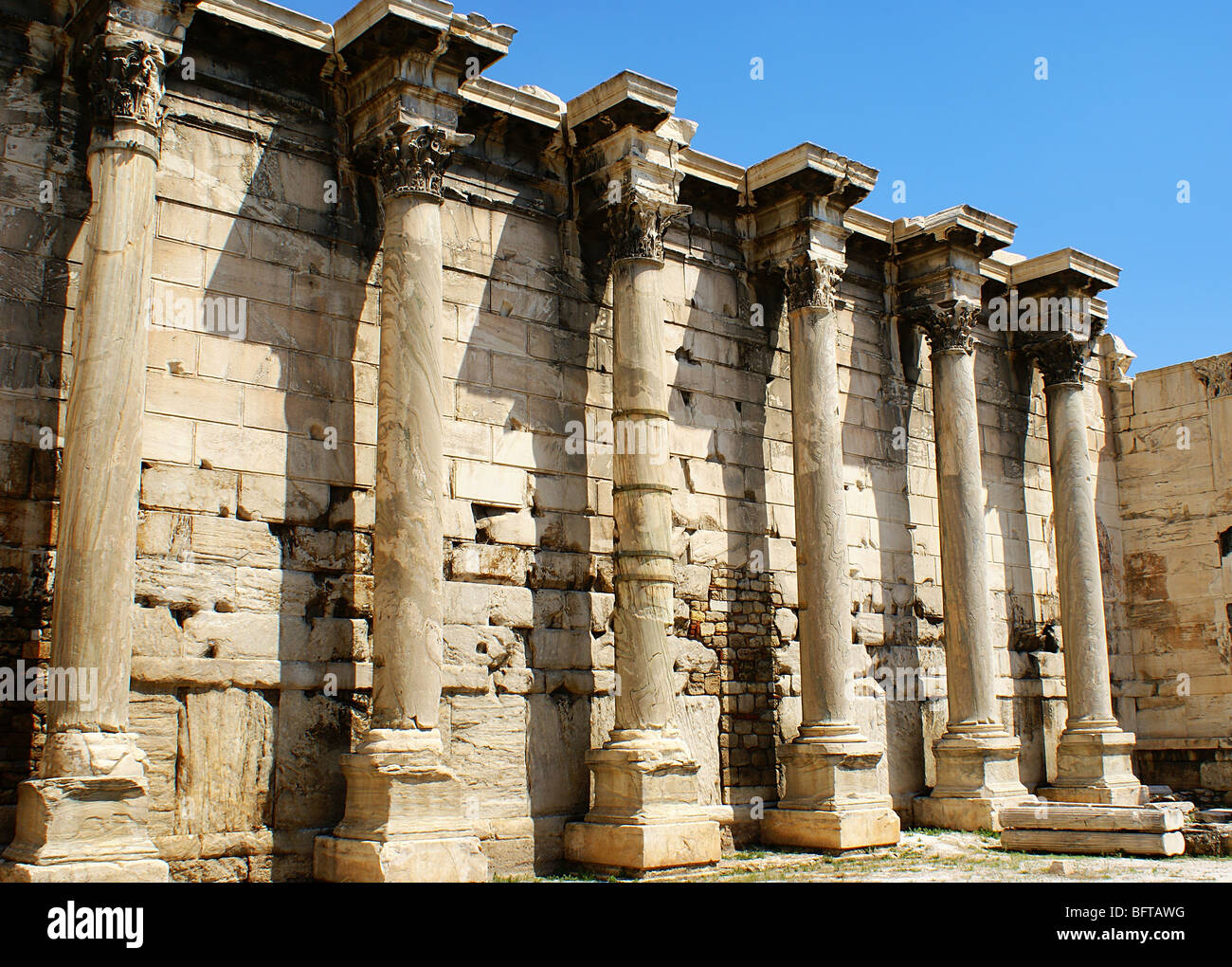 Piliers de la bibliothèque d'Hadrien, Athènes, Grèce, Europe Banque D'Images
