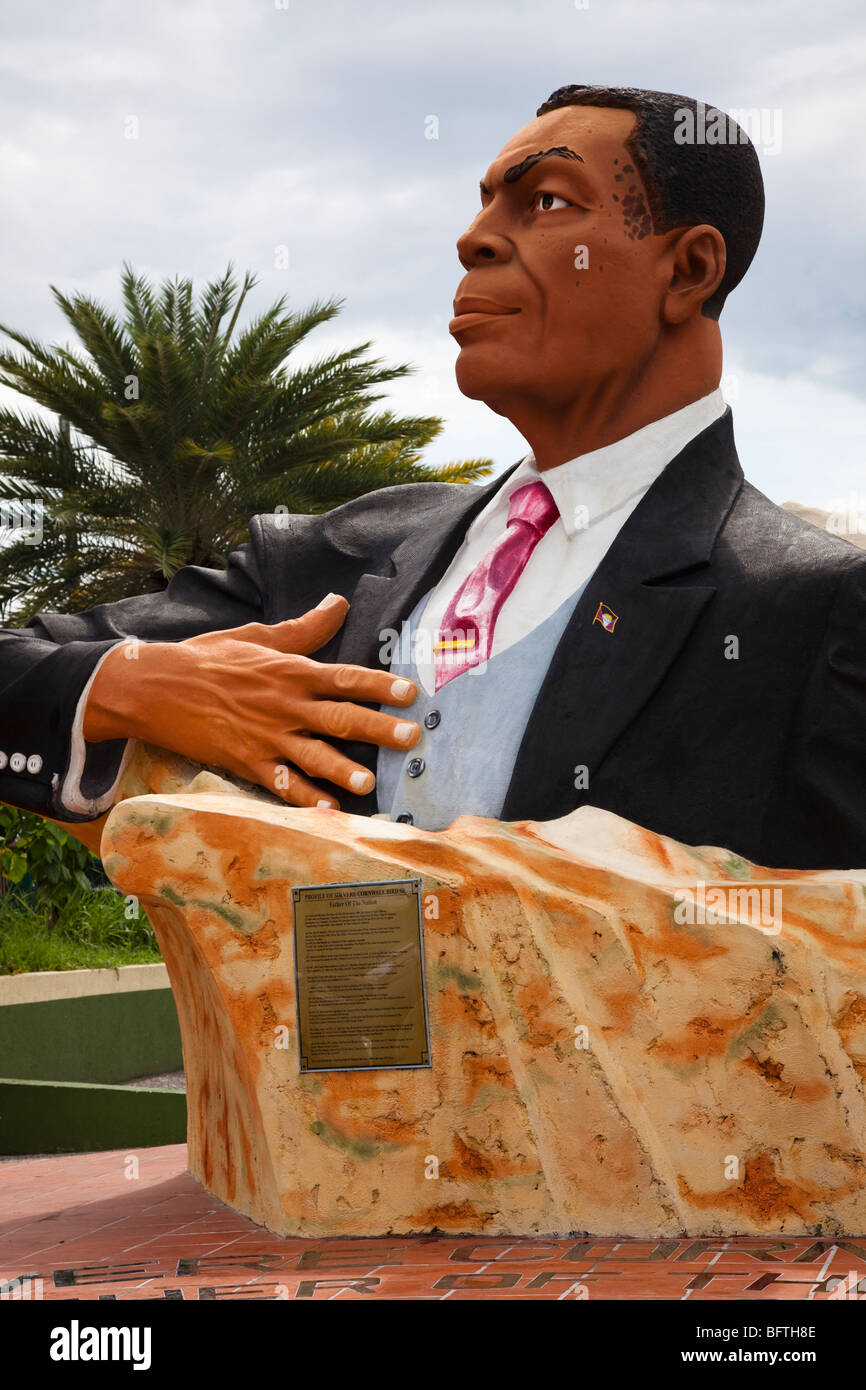 Statue de Sir Vere Cornwall Bird, 09.12.09 - 28.06.99, homme politique et chef du parti travailliste d'Antigua, St Johns, Antigua. Banque D'Images