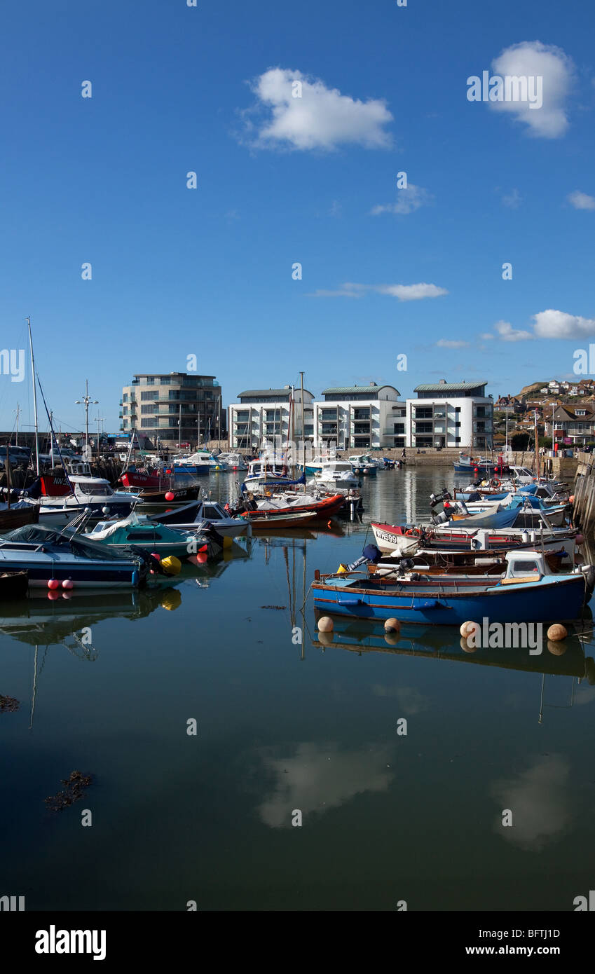 Photographie verticale de West Bay Harbour Bridport Dorset Banque D'Images