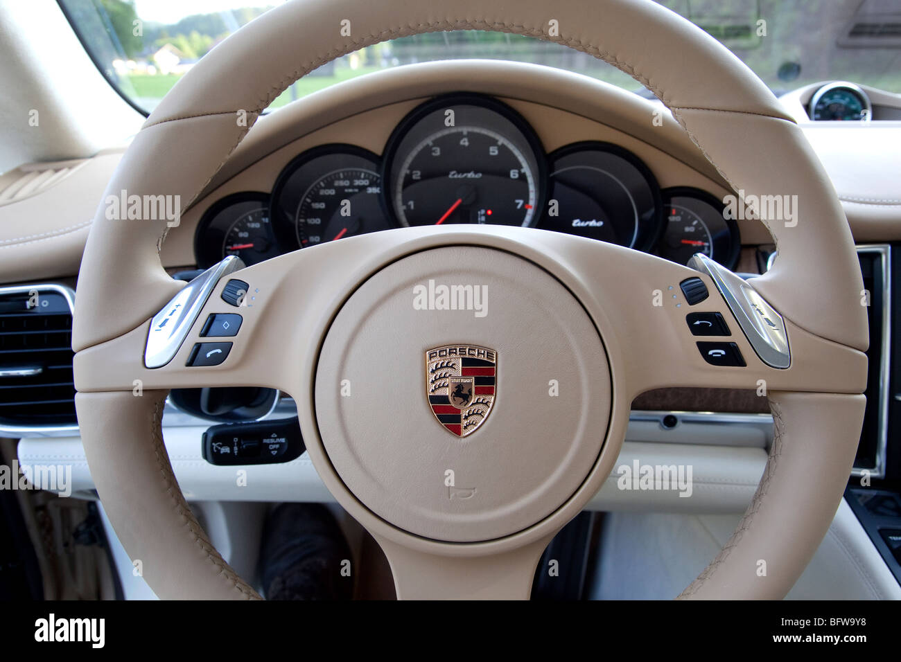 Tableau De Bord Porsche Panamera 970 2013 - 3.0 Diesel 184kw - Pour Pièces Ou Restauration