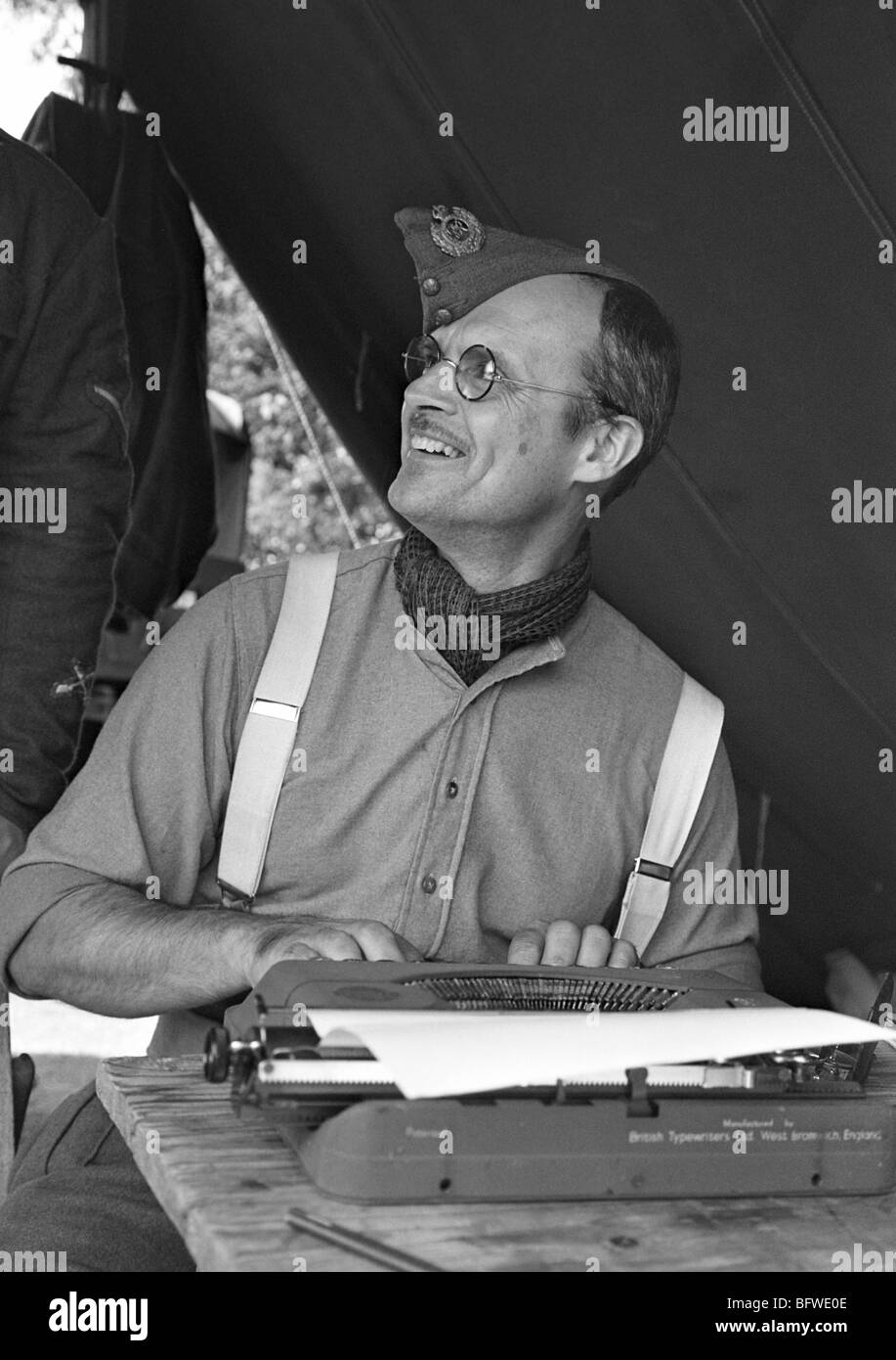 La Seconde Guerre mondiale (l'unité de presse de l'armée a adopté de nouveau pour un 1940 fayre à Sheringham) Banque D'Images