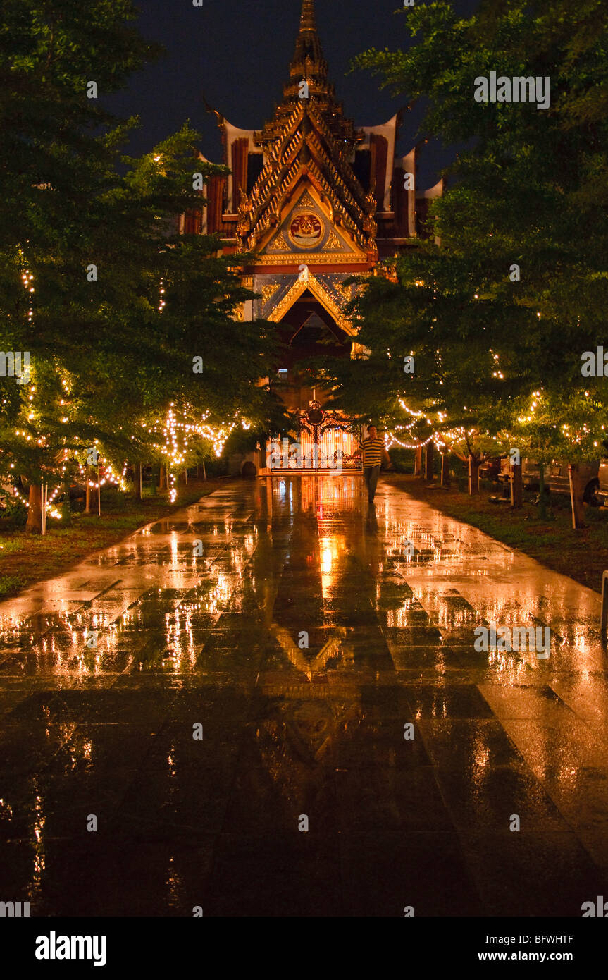 Maison de vacances Asalha Puja, Bouddha Day, temple Wat Yan Nawa, Bangkok, Thaïlande. Banque D'Images